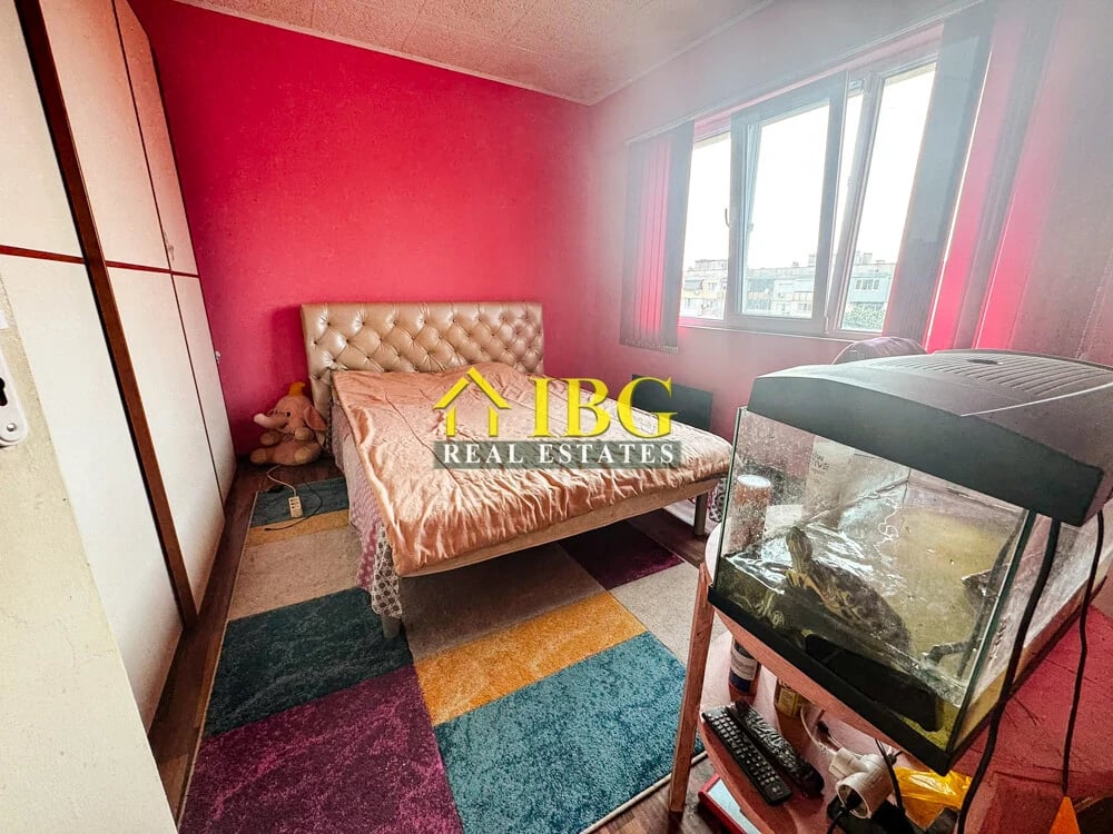 Bright one-bedroom apartment near the Dunav stadium