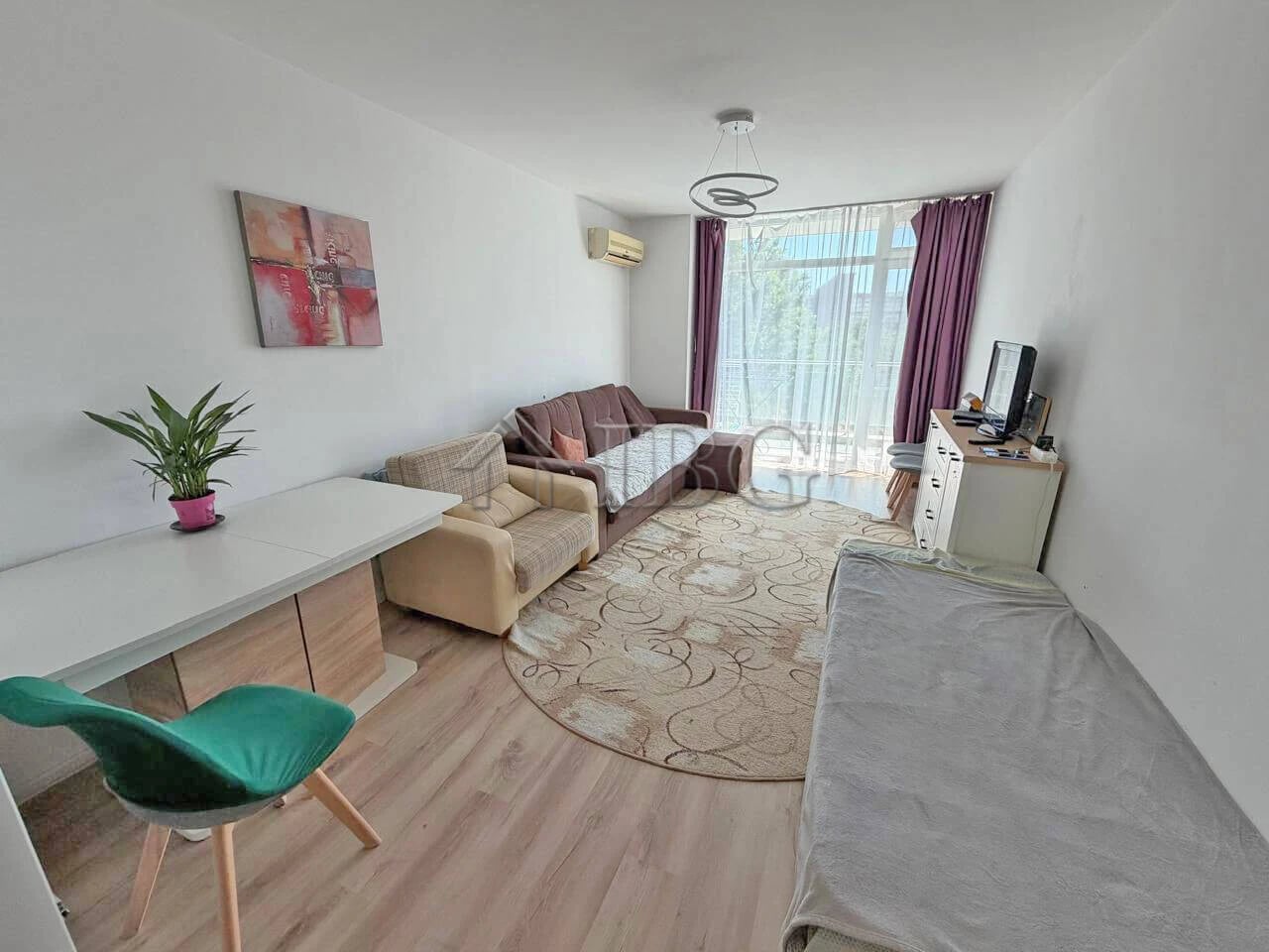 Apartment with Pool View in Solmarine, Sunny Beach
