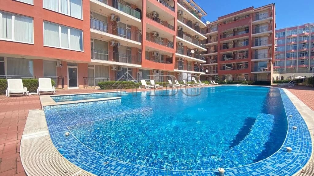 Furnished Studio with Pool View in Sunset Beach 4, Sunny Beach