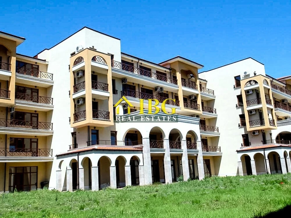 Spacious 2-Bedroom Apartment with Golf Views in Lighthouse Golf & Spa Resort
