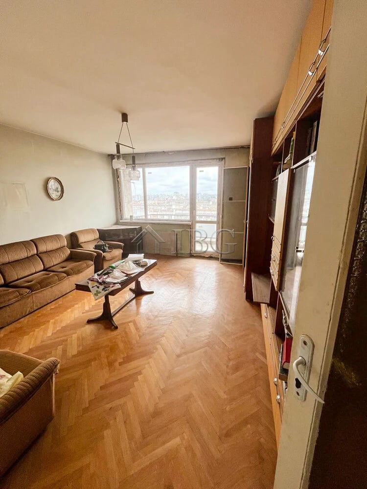 2-bed panoramic apartment for sale near the center in Ruse city