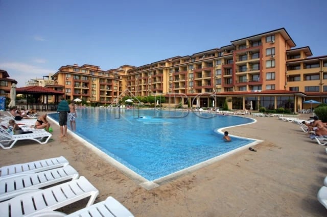 Spacious 2-Bedroom Apartment with Pool View | Magic Dreams, Sveti Vlas