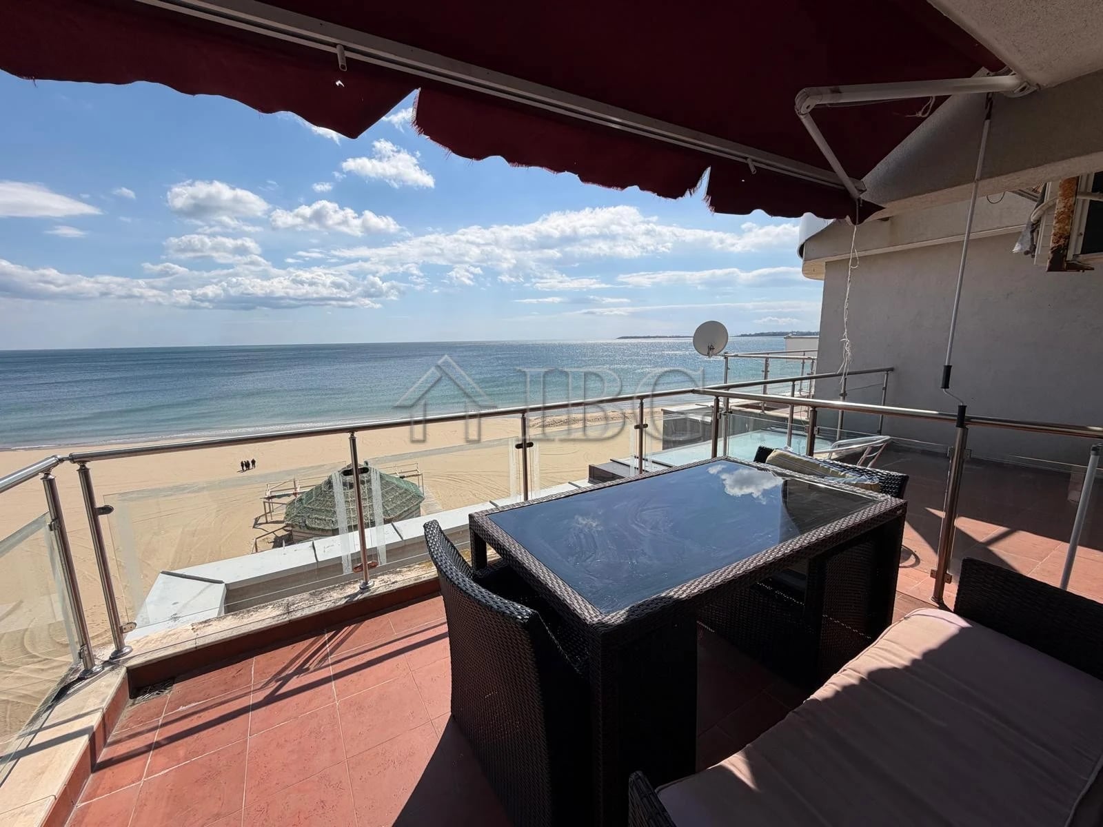 Absolute First Line – Beachfront Home on the Sand, Summer Building, Sunny Beach