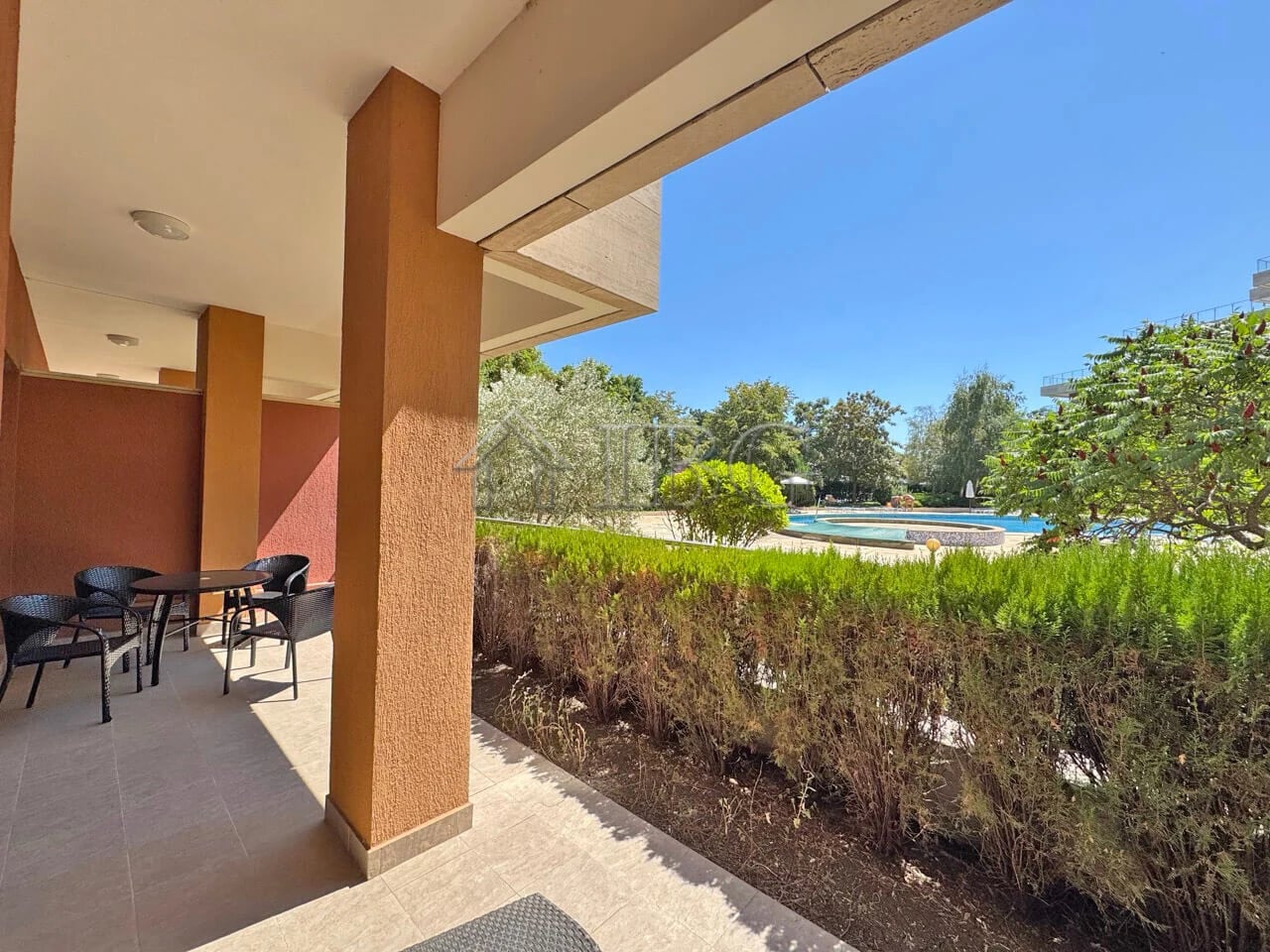 Spacious 1-Bedroom Apartment with Pool View | Peter House, Sunny Beach