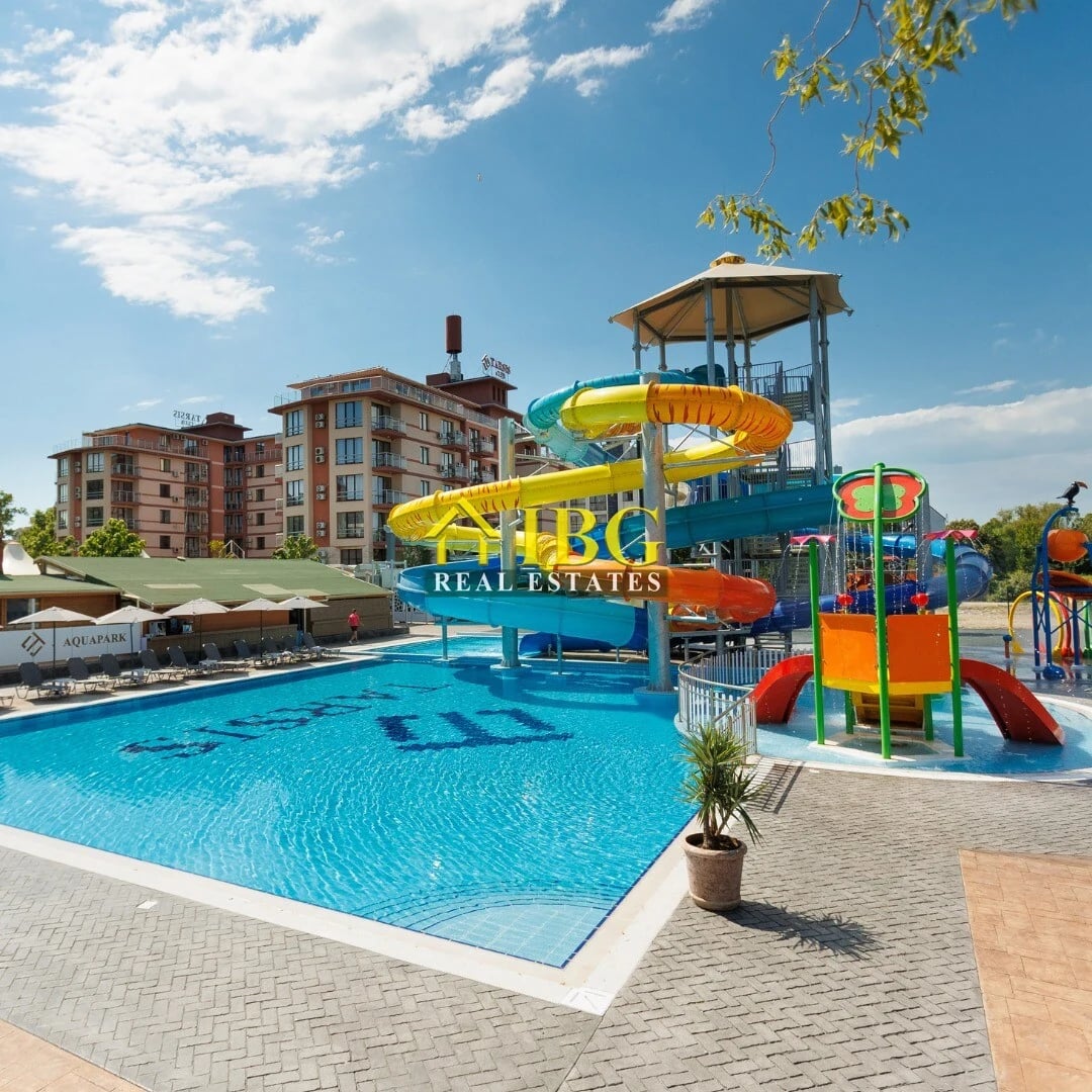 Exclusive! Spacious Studio with Large English Courtyard | Tarsis 3, Sunny Beach