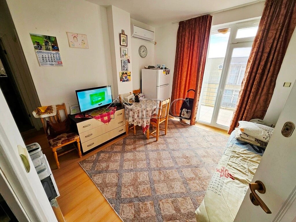 Furnished 1-Bedroom Apartment in Sunny Day 5, Sunny Beach
