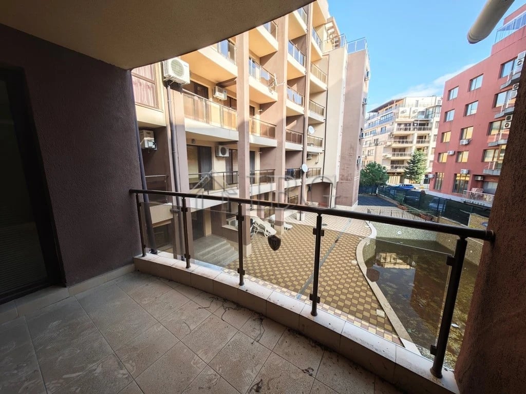One-Bedroom Apartment with Pool View in Parus Complex, Pomorie