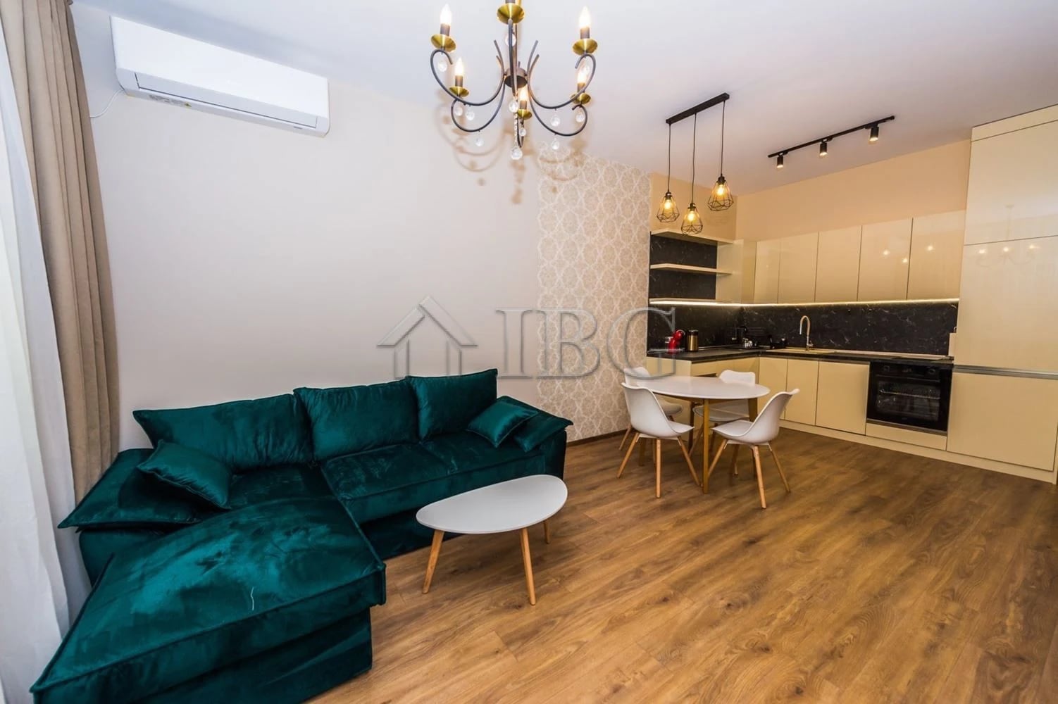 Luxury 1-Bedroom Apartment with Garage | Lazur District, Burgas