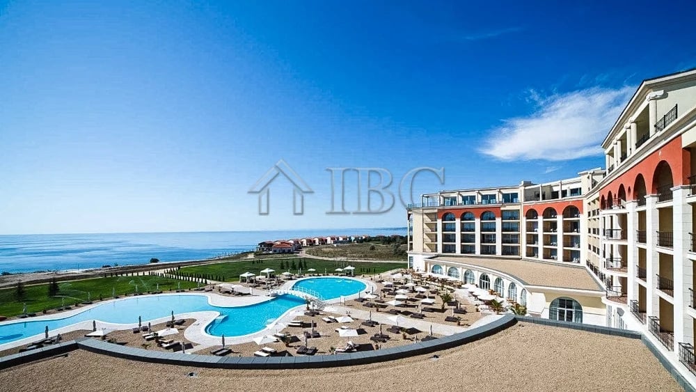 Elegant 1-Bedroom Apartment in Lighthouse Golf & Spa Resort – Near Balchik