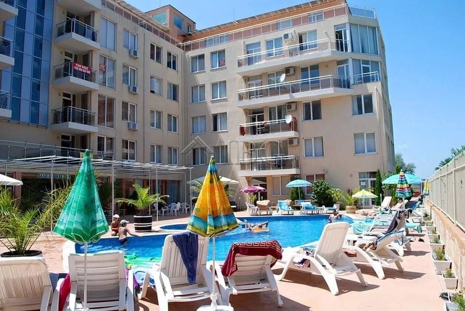 Bargain! Pool view 1-bedroom apartment in Balkan Breeze 1, Sunny Beach