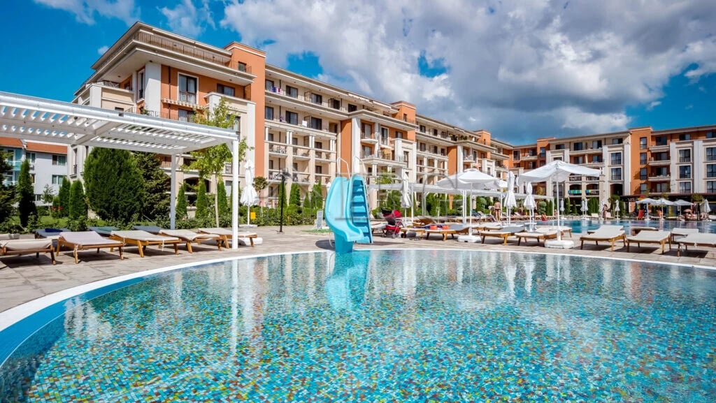 Spacious 2-Bedroom Apartment with Sea & Pool Views | Prestige Fort Beach, Sveti Vlas