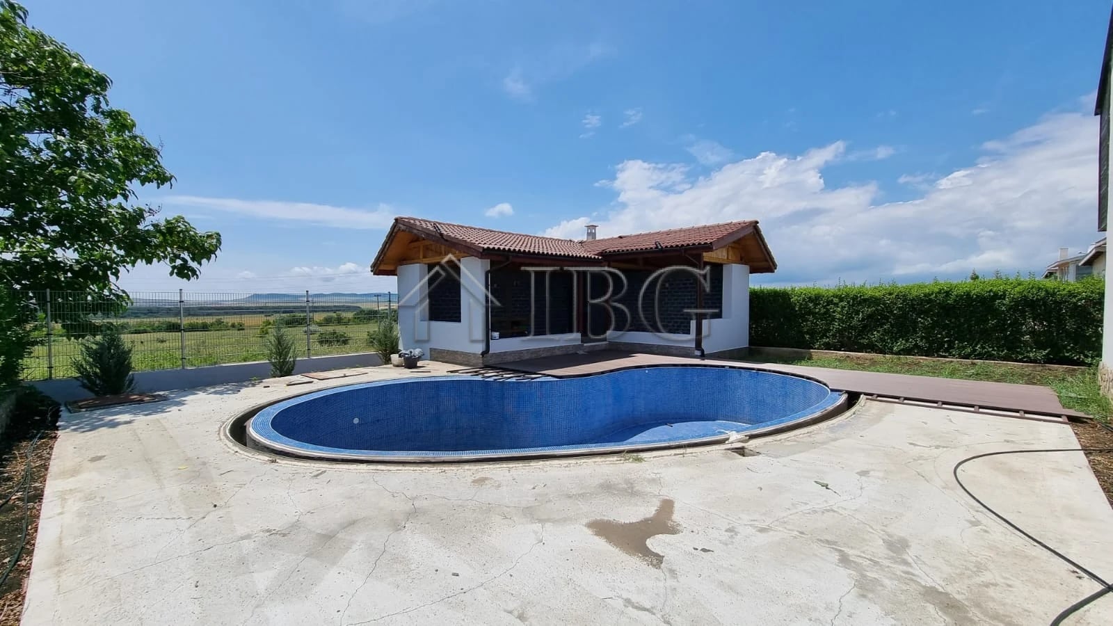 Townhouses with Sea View and No Maintenance Fee in Kosharitsa, Bulgaria