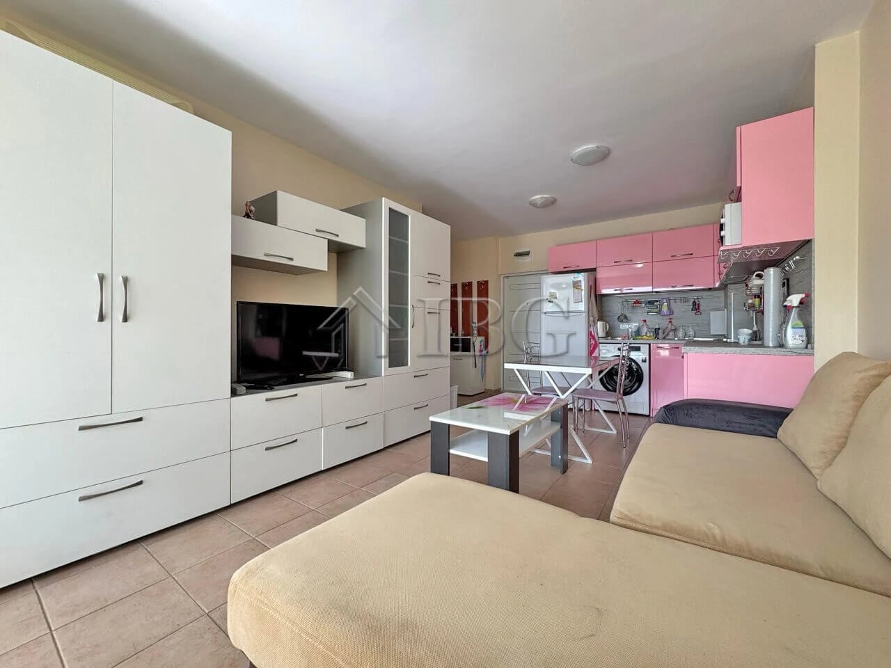 Bright 1-Bedroom Apartment in Sea Dreams Complex, Sunny Beach