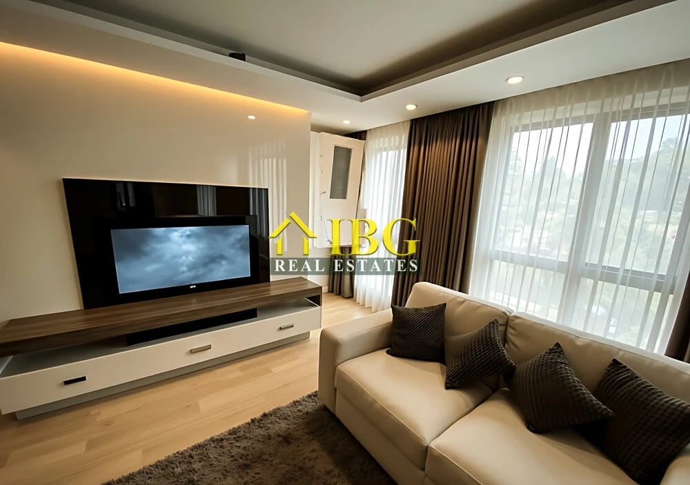Spacious 2-Bedroom Apartment for Renovation in Top Center, Ruse