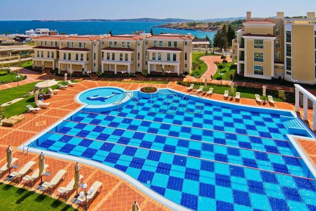 1-Bedroom Apartment with Sea View | Flores Garden, Chernomorets