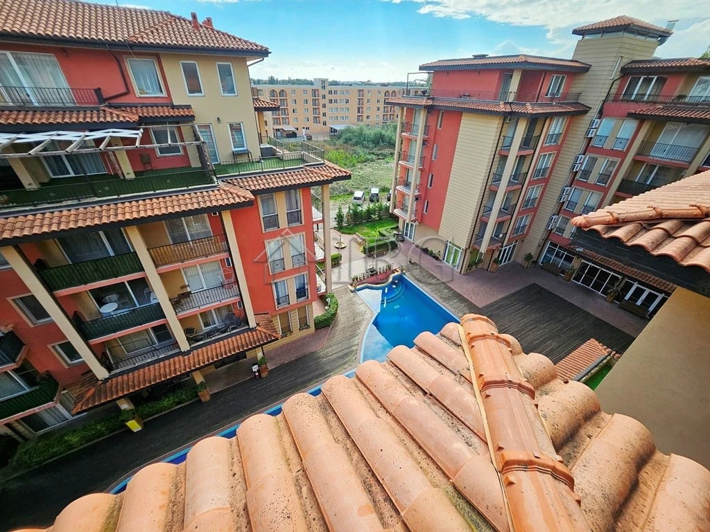 3-Bedroom Apartment with Big Terrace in Sunny View Central, Sunny Beach