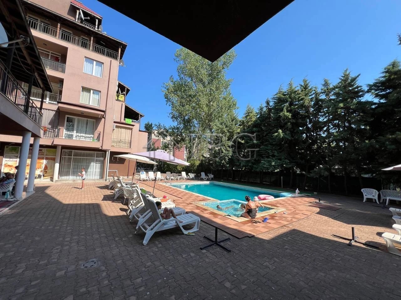 Spacious 1-Bedroom Apartment with Pool View | St. Sofia, Sunny Beach | 500 m to the Beach