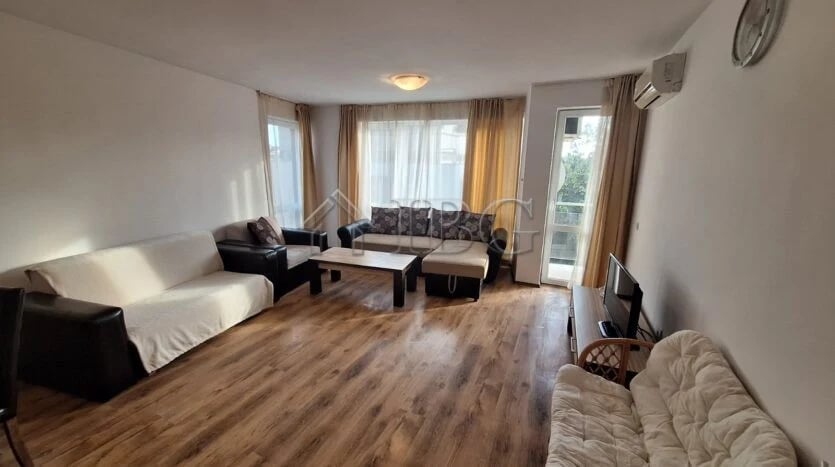 Spacious One-Bedroom Apartment in Mirni Complex, Sveti Vlas