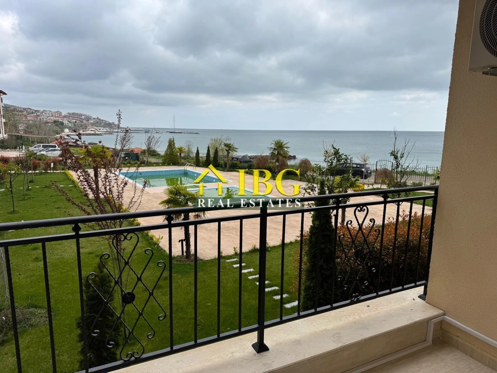 Luxury 2-Bedroom Apartment with Frontal Sea View | Ipanema Beach, Sveti Vlas