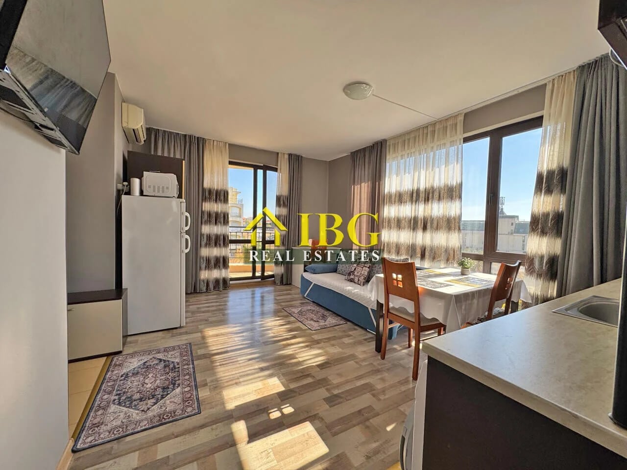 Furnished 1-Bedroom Apartment with Sea View | Macon, Sveti Vlas