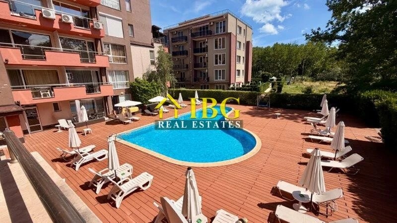 Pool View 1-Bedroom Apartment | Stella Polaris 2