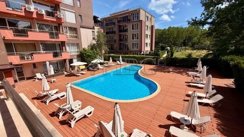 Pool View 1-Bedroom Apartment | Stella Polaris 2