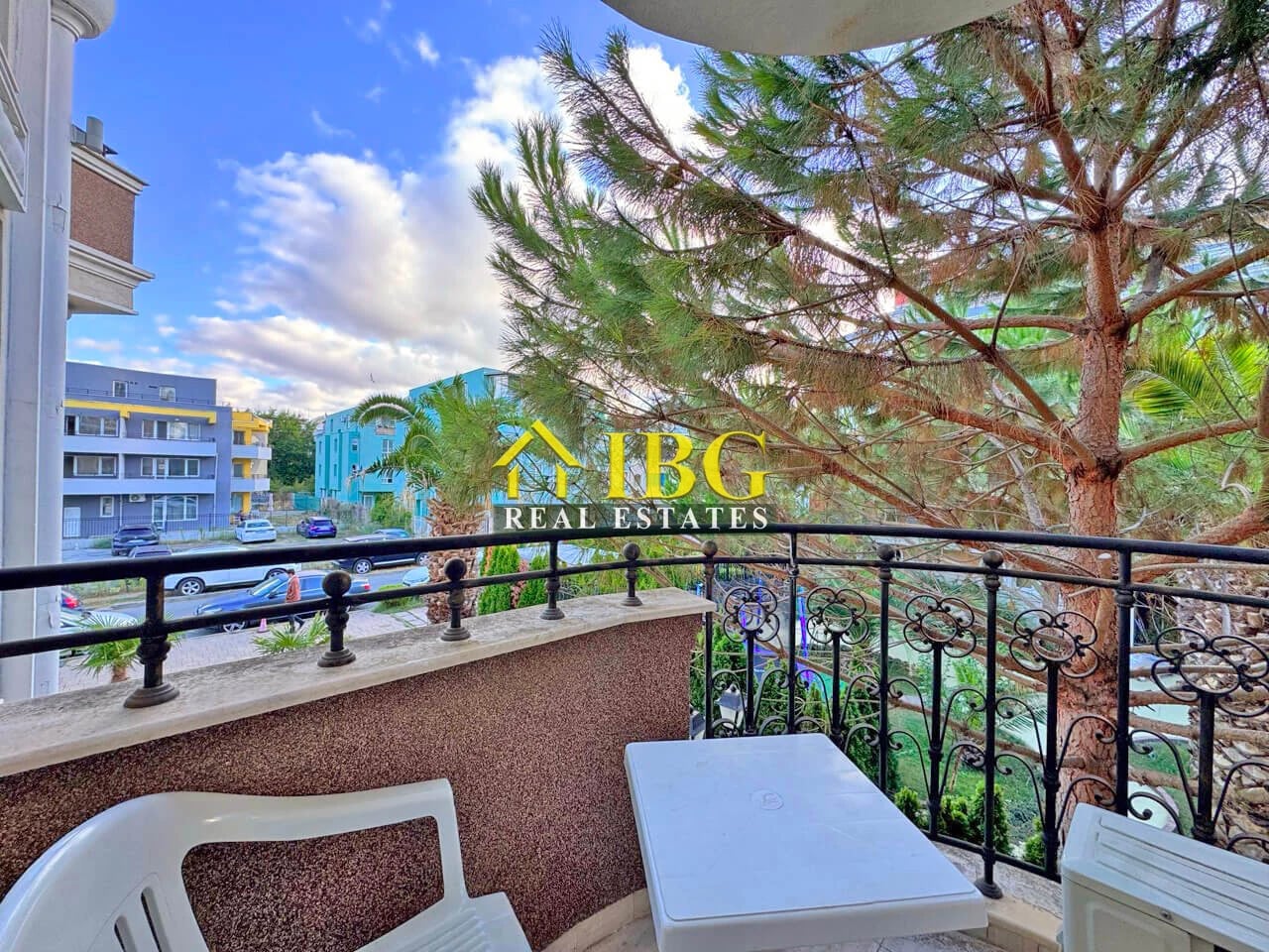Furnished 1-Bedroom Apartment with City View | Messembria Palace, Sunny Beach