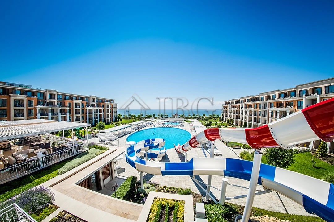Furnished Studio on the First Line | Premier Fort Beach, Sveti Vlas