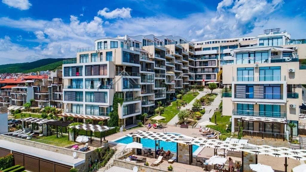 2-Bedroom Apartment with Sea View in Dolce Vita 2, Sveti Vlas